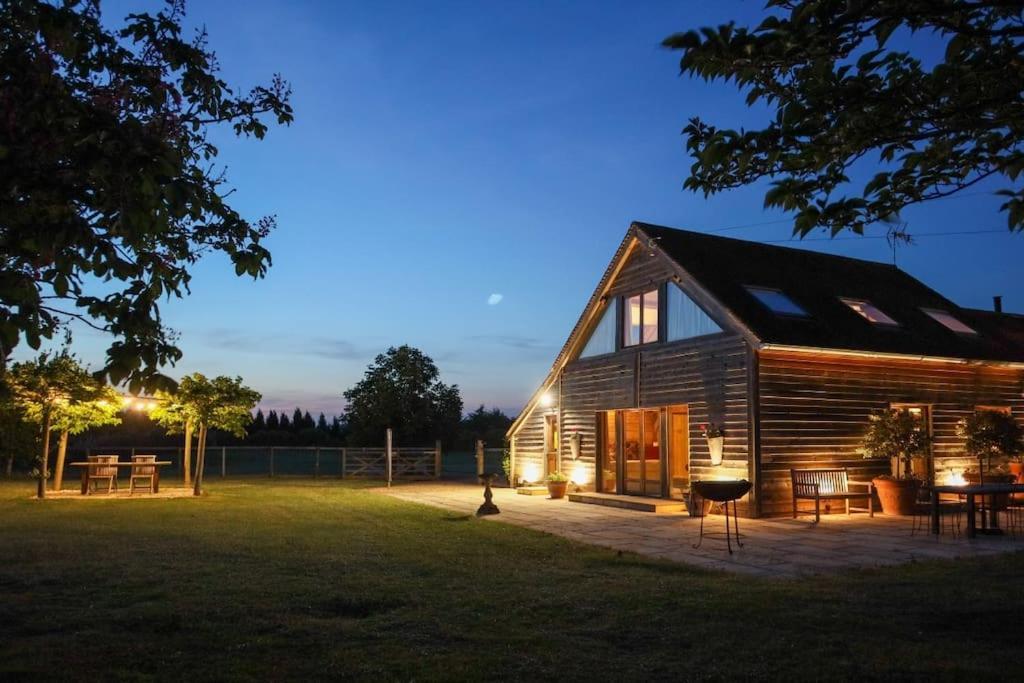 Moonlight Barn Villa Ascot  Exterior foto