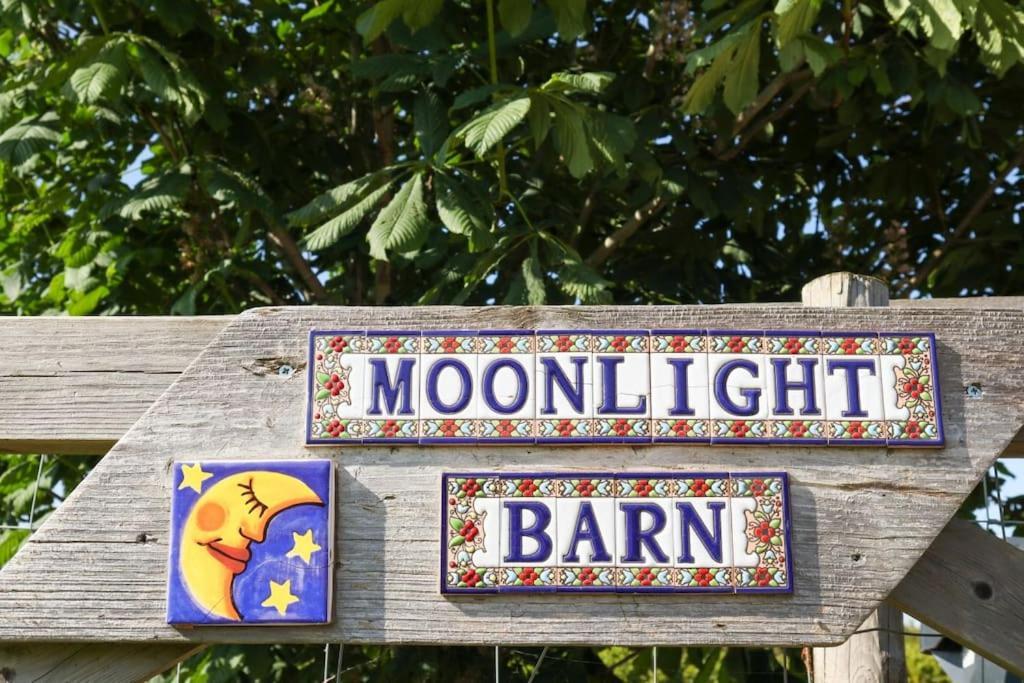 Moonlight Barn Villa Ascot  Exterior foto